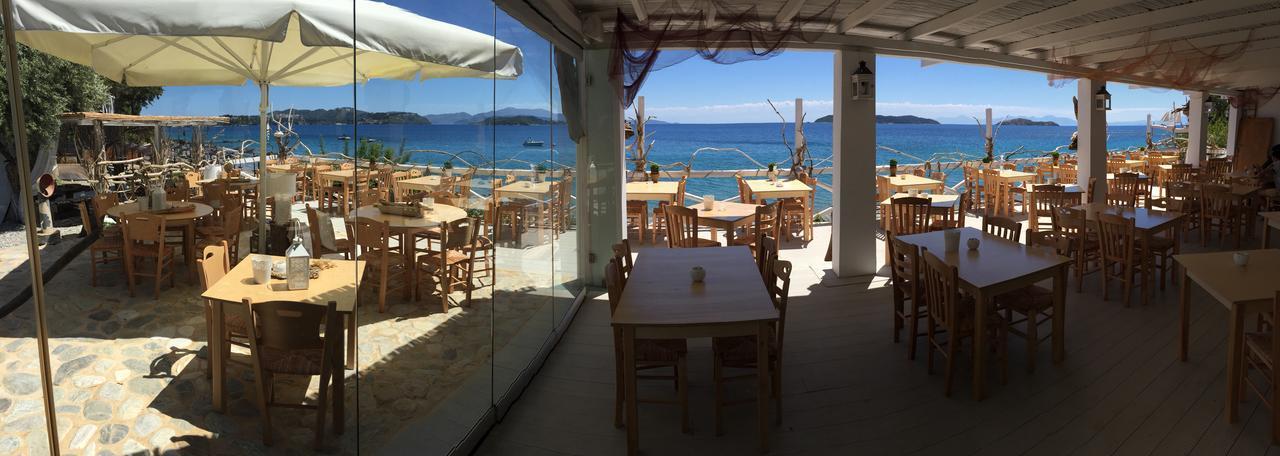 Vassilias Beach 瓦西里亚斯 外观 照片